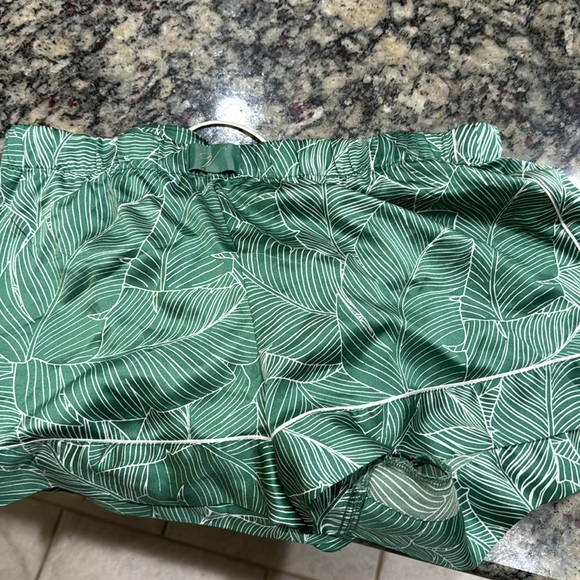 Victoria Secret pajamas - Picture 4 of 5